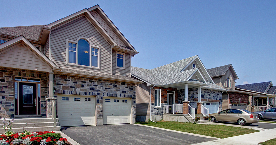 A row of new built houses in a suburban neighbourhood.